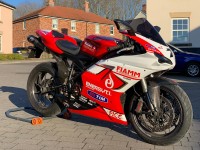 Ich hatte Bedenken, einen Nicht-OEM zu kaufen, aber es gab eine Schritt-für-Schritt-Hilfe und ein großartiges Endergebnis für meine Ducati 1198. Würde es jedem empfehlen.