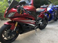 Habe mir 2007 Yamaha R6 Verkleidungen gekauft und sie sind absolut perfekt und sehen auf meinem Motorrad wunderschön aus. Man kann erkennen, dass die Lackierung hochwertige Arbeit ist